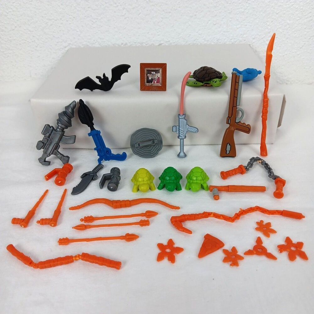 Teenage Mutant Ninja Turtles Weapons Tongue Gun Bat Mini Turtles Harpoon Bat